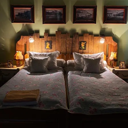 Hotelowe Starowka Bed & Breakfast *